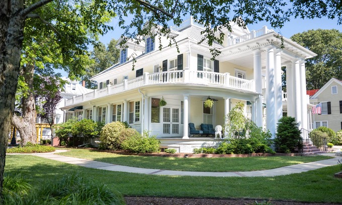 Edenton Cama Y Desayuno | The Edenton Collection-The Granville Queen Inn