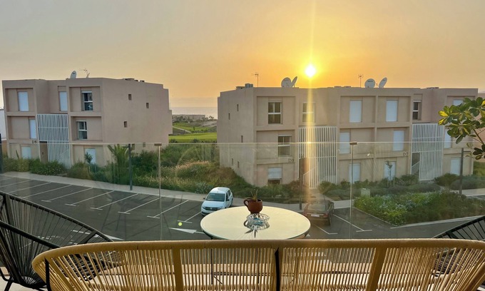 Taghazout Apartamento | The Elegant with Sea View & Pools - Taghazout Bay