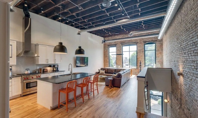 Fayetteville Apartamento | LOFT DE LUJO DE 2 HAB/2 BAÑOS EN LA HISTÓRICA PLAZA DE FAYETTEVILLE