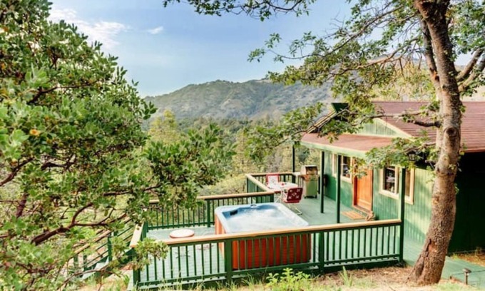 Julian Cabina | The Enchanted Lookout - luxury Julian cabin & spa.