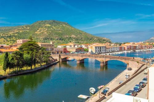 Bosa Historic Centre Apartamento | The enchanting sunset