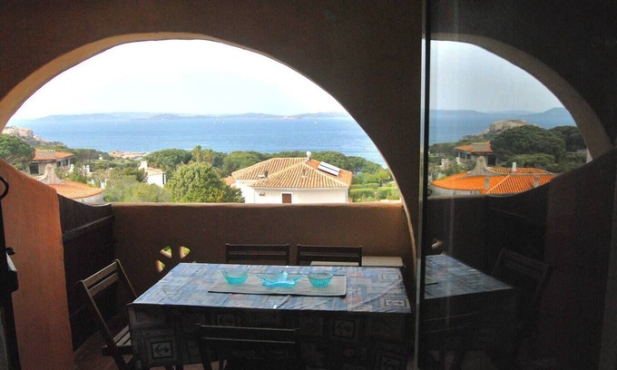 Baja Sardinia Apartamento | The Enchanting Veranda by the Sea