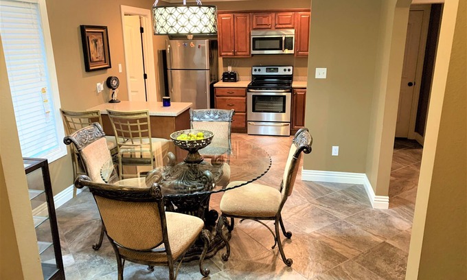 Jonesboro Casa | The Escape - Executive/Vacation Rental Home