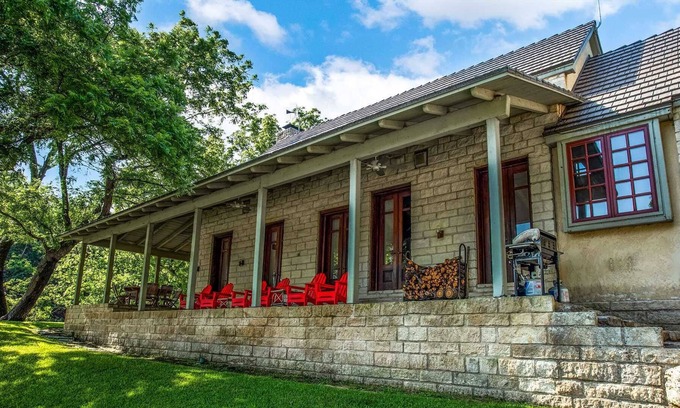 Kerrville Casa | The Fall Creek Retreat