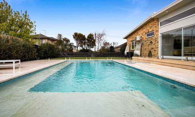 Rosebud Casa | The Family Beachside Escape by Ready Set Stay- HOUSE - pool, full linen