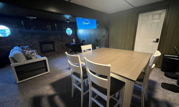 Erie Casa | The Family Escape Ranch (Large Listing)