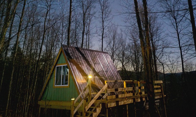 Town of Broome Cabina | The Far-Rest Fox A-Frame Off Grid Glamp High in the Trees of Mystical Forest