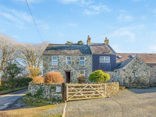 Llangaffo Casa | The Farmhouse - Uk48734