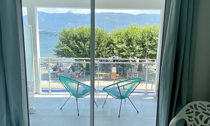 Le Bourget-du-Lac Apartamento | LOS PIES EN EL AGUA