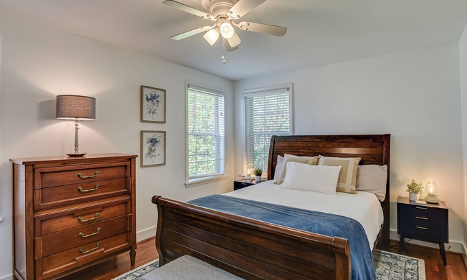 West End Casa | The Fig Tree House - Covered Parking & Grill