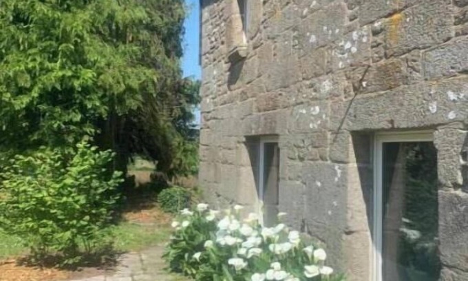 Villamee Cama Y Desayuno | The front garden