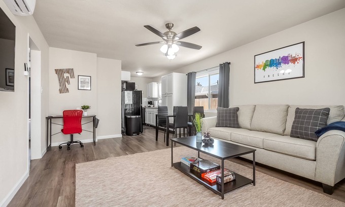 Raisin Apartamento | The FSU Den| 1BD/1BTH| Next to Gazebo Gardens!