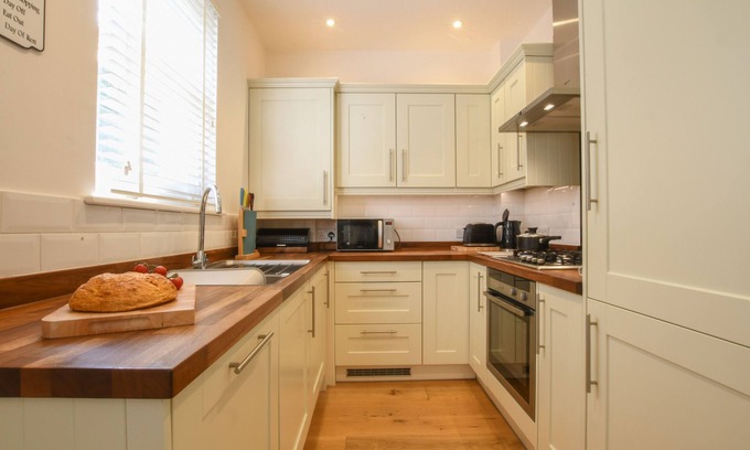 Blythburgh Cabaña | The Gallery, Blythburgh