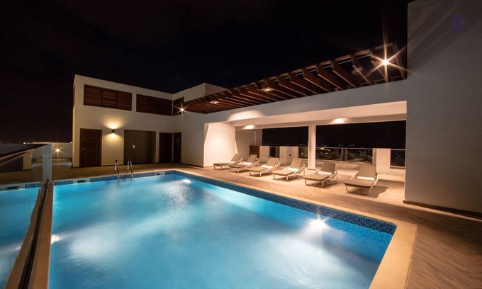 East Legon Apartamento | The Gallery Luxury Suite 16