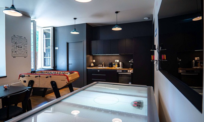 Centre Ville Apartamento | The Game Room