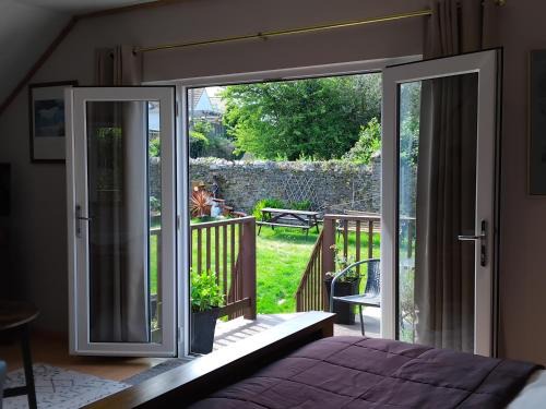 Dartmouth Casa | The Garden Room at Dartmouth