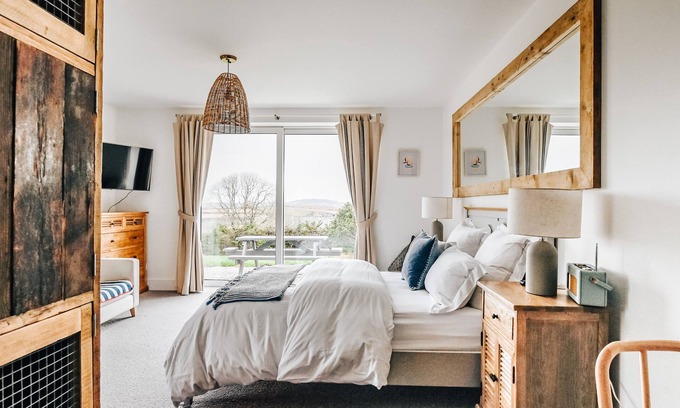 Looe Hotel | The Gate Cornwall