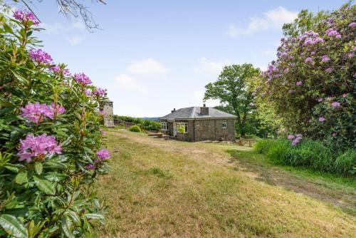 Llanybydder Casa | The Gate Lodge Brynteg