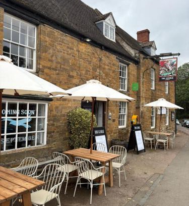 Brailes Hotel | The George Inn