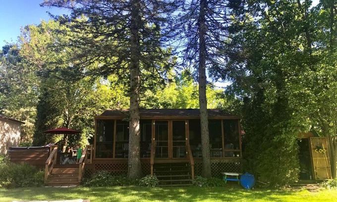 Wonder Lake Casa | The Getaway (Dog Friendly/Optional Pontoon Rental)