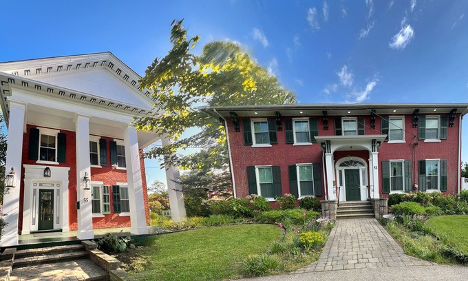 North East Casa | Reunion - North East Colonial