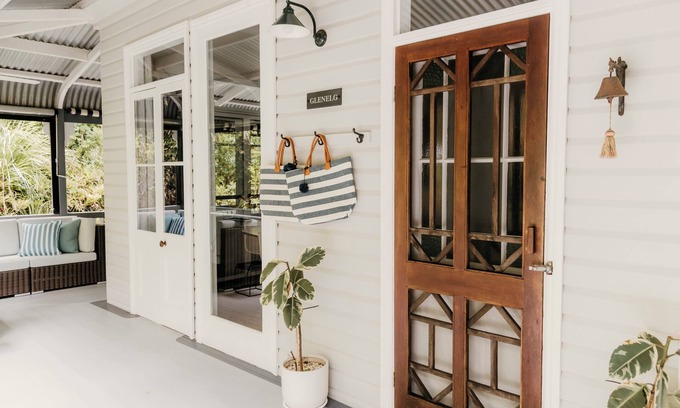 Murwillumbah Casa | The Glenelg Upstairs Residence (6 persons)