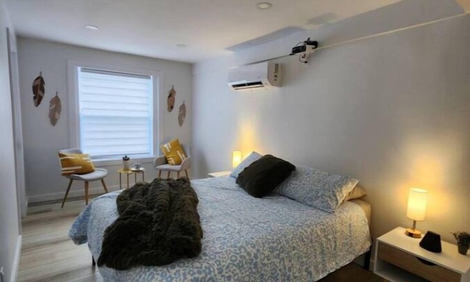 Sombra Casa | The Golden Place In Sombra
