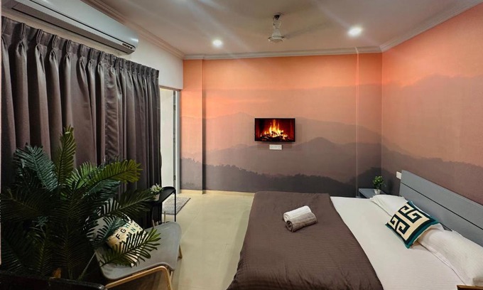 Mundhwa Apartamento | The Good Vibes Studio : AC, WiFi, Smart Tv