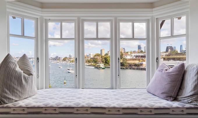 Sydney Apartamento | The Governor - Luxury Historical Neutral Bay Home w/private wharf