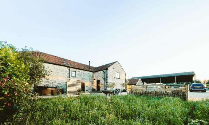 Little Stoke Casa | The Granary- Hopewell
