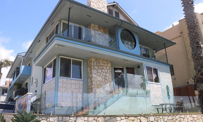 Belmont Heights Casa | "The Grand"...Full Ocean and Catalina Views...4 Bedrooms/4 Bathrooms/2500sqft