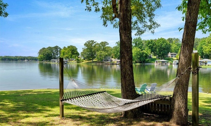 Henrico Casa | The Greatest Cove, Man! | Spectacular Panoramic Playground