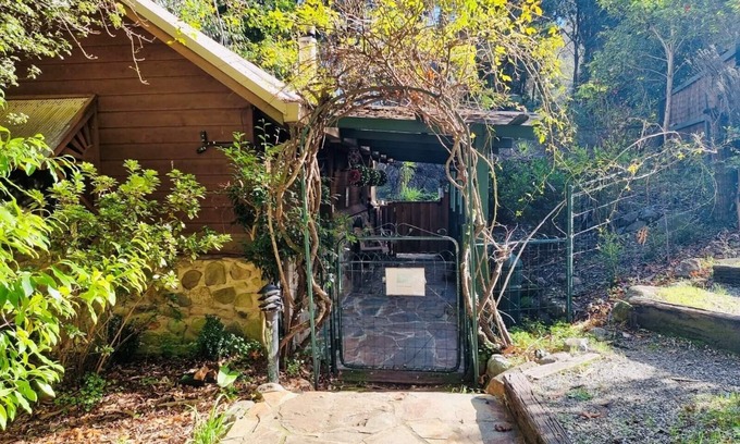 Brunswick East Cabaña | The Green Cottage