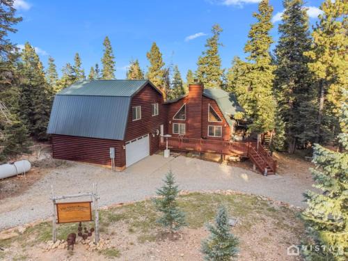 Duck Creek Village Casa | The Greyt Retreat