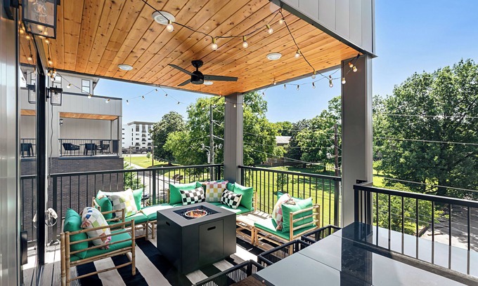 Music Row Apartamento | The Grove #11 by AvantStay | Private Patio+Near DT