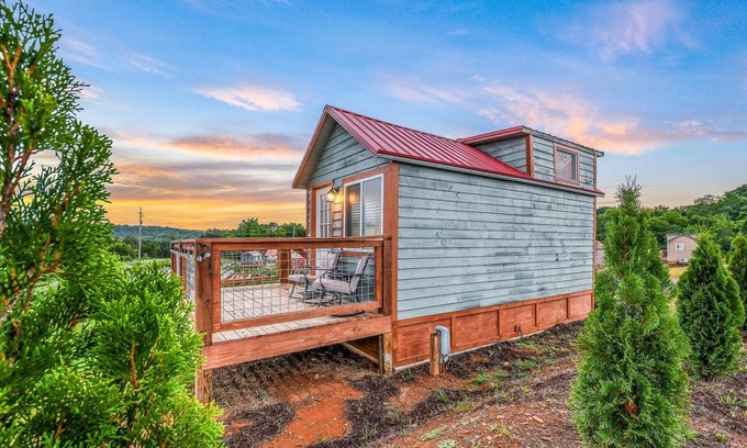 Sevierville Cabina | The Grove 20 by Sojourn Lodging