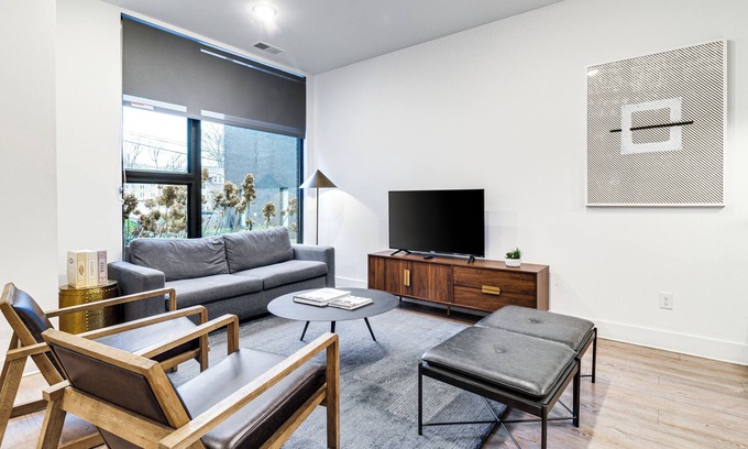 Music Row Apartamento | The Grove #4 by AvantStay | Perfect Music Row Location