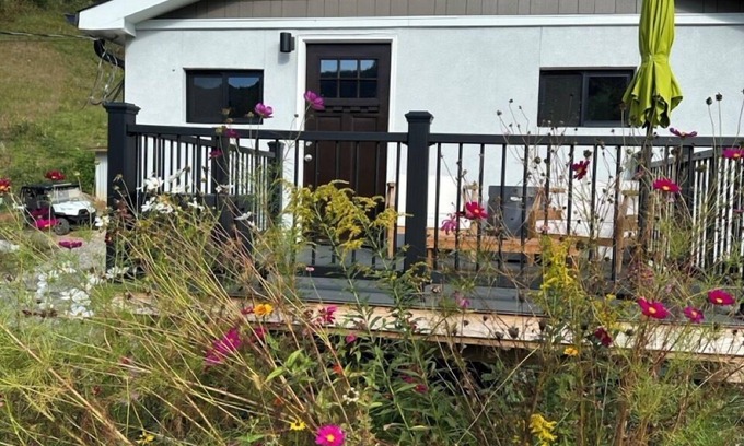 Leicester Casa | The Guesthouse at Durrant Farms