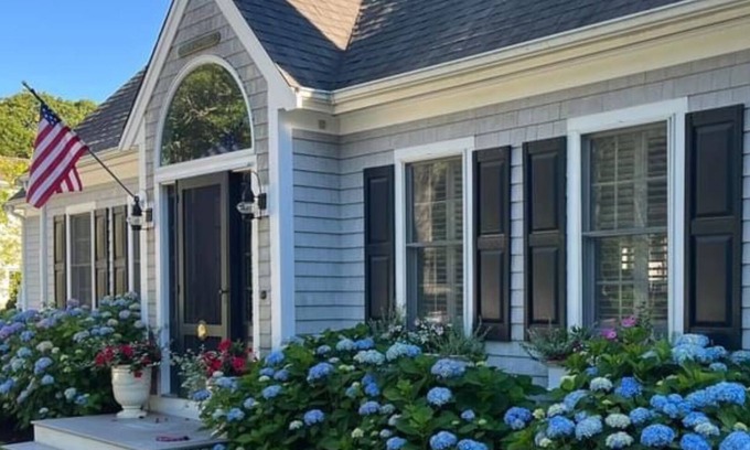 Osterville Casa | Cabaña "The Half Shell" en la aldea de Osterville