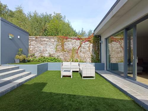 Donegal Casa | The Happy Heron