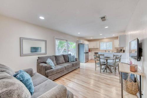 Fig Garden Apartamento | The Happy Hideaway 1BR Unit
