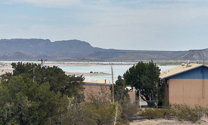 Elephant Butte Casa | The Happy Place II @ the Butte with a lake view.