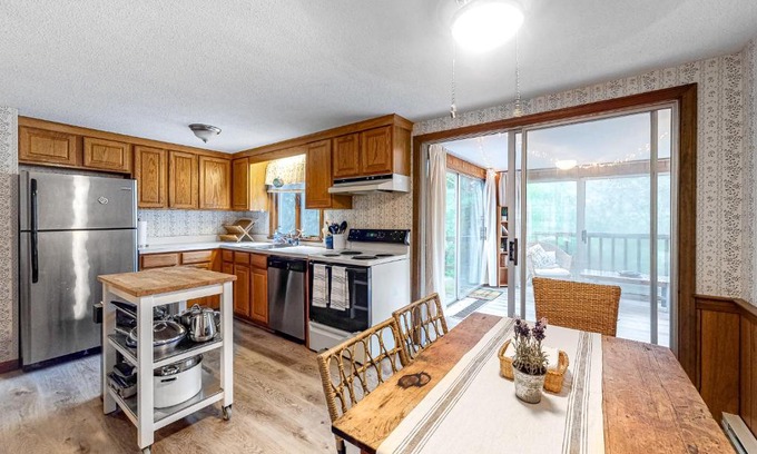 West Yarmouth Casa | The Happy Place