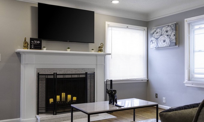 Harper Woods Casa | The Harperwood's Haven