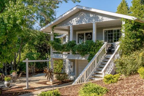 Julian Casa | The Heart of Julian