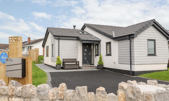 Rhosneigr Casa | The Herun