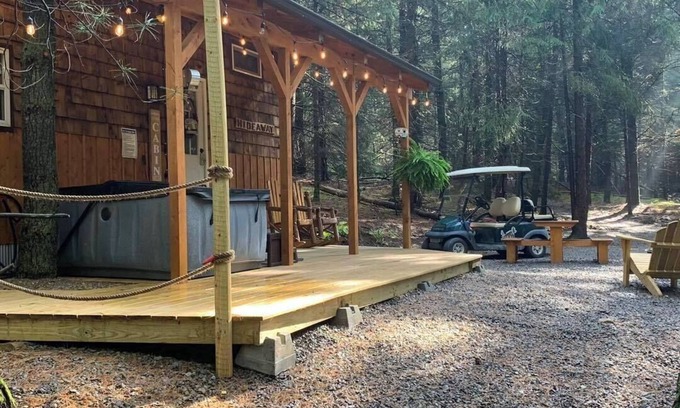 Leeper Cabina | The Hideaway near Cook Forest State Park