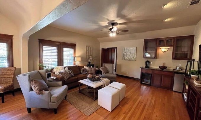 Fresno Casa | The Hideaway on Brown Ave.