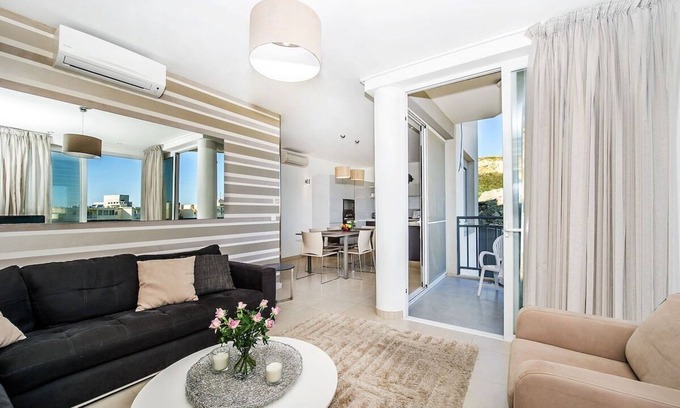 Marsalforn Apartamento | The Hillock North G6