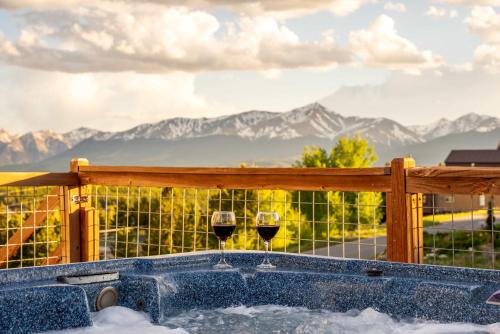 Leadville Casa | The Hilltop Haven w Hot Tub and The Best Views